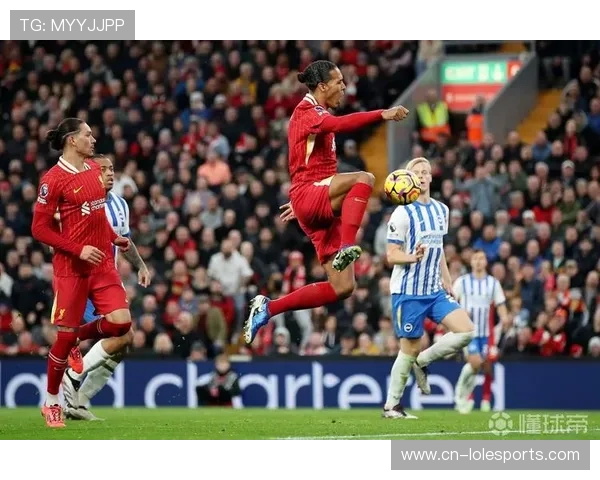 范戴克跪地庆祝绝杀进球，红军客场艰难取三分